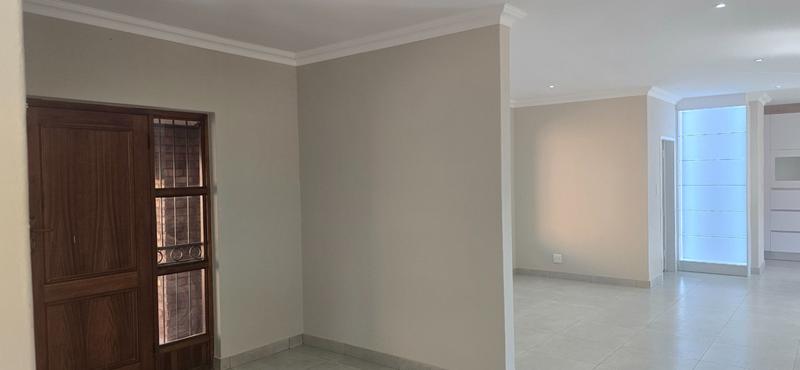 6 Bedroom Property for Sale in Wonderboom Gauteng