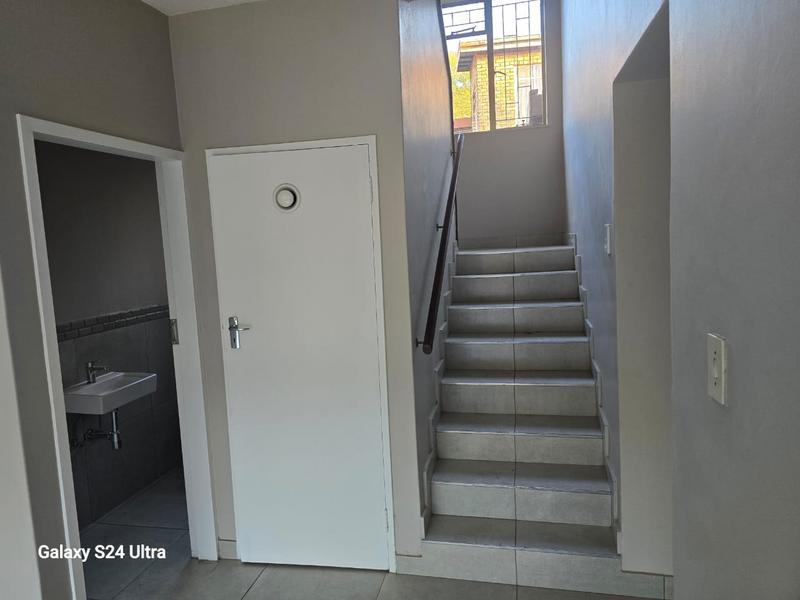 6 Bedroom Property for Sale in Wonderboom Gauteng
