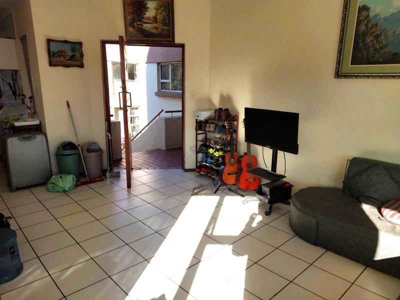 1 Bedroom Property for Sale in Bedfordview Gauteng