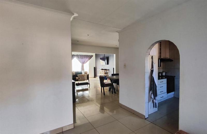 4 Bedroom Property for Sale in Terenure Gauteng