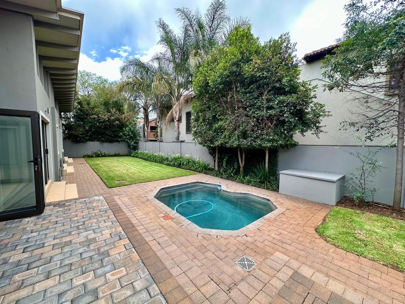 To Let 4 Bedroom Property for Rent in Midstream Estate Gauteng
