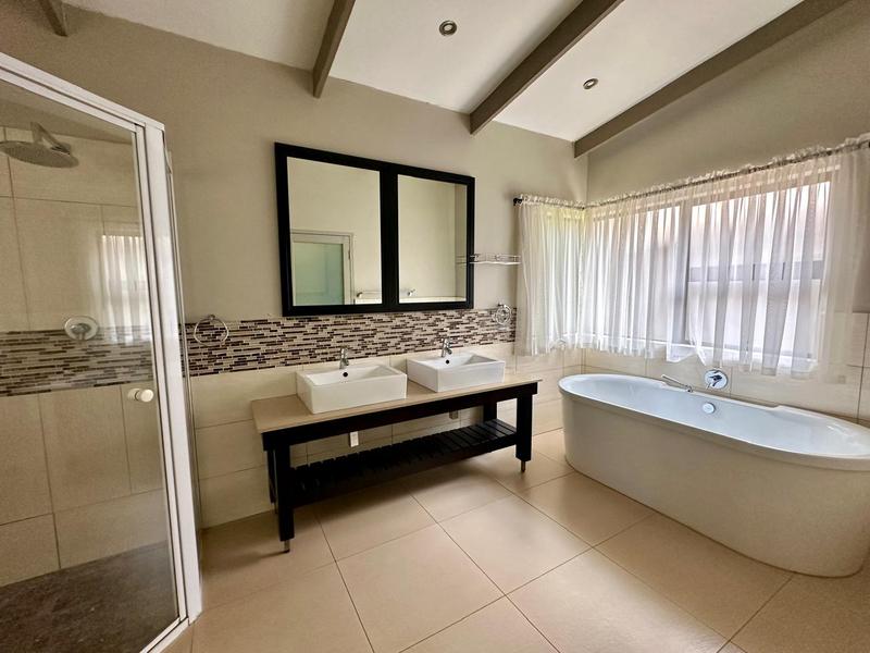 To Let 4 Bedroom Property for Rent in Midstream Estate Gauteng