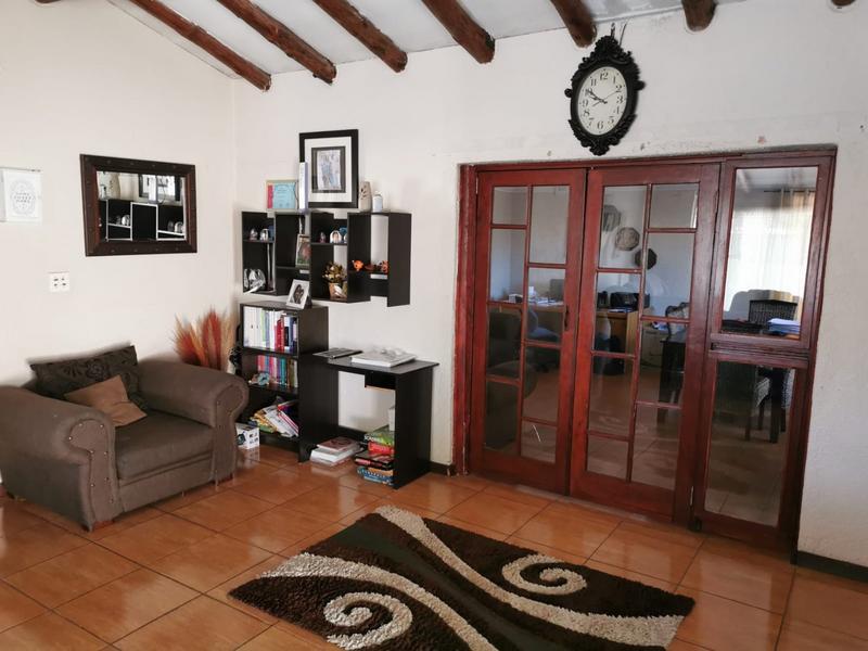 To Let 4 Bedroom Property for Rent in Croydon Gauteng