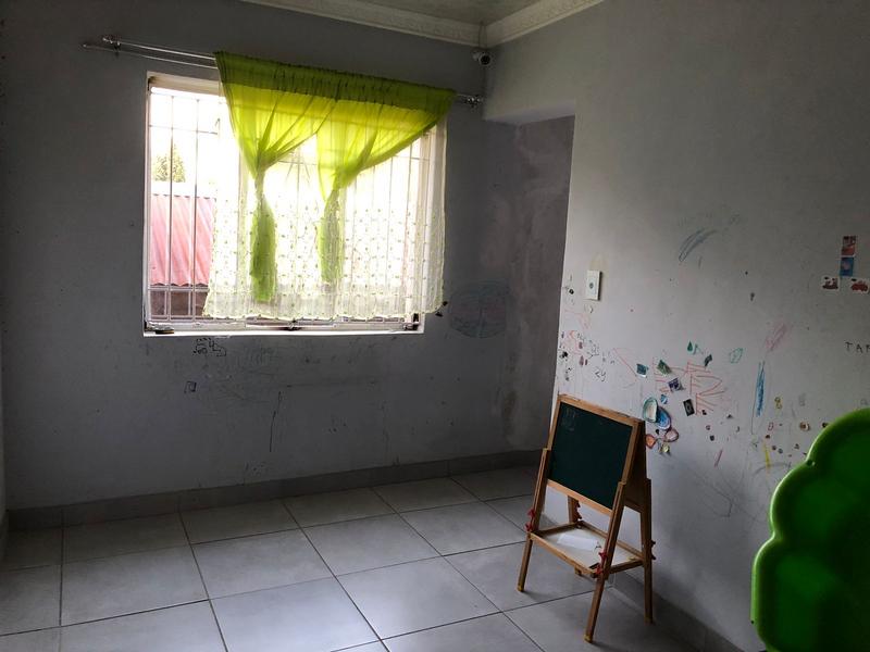 4 Bedroom Property for Sale in Strubensvallei Gauteng
