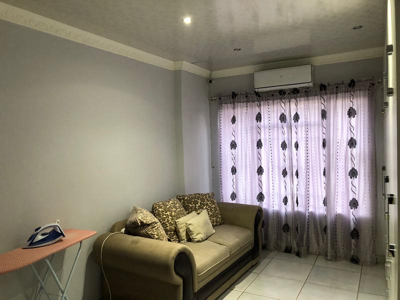 4 Bedroom Property for Sale in Strubensvallei Gauteng