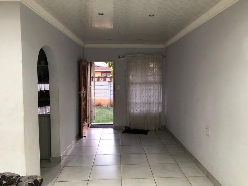 4 Bedroom Property for Sale in Strubensvallei Gauteng