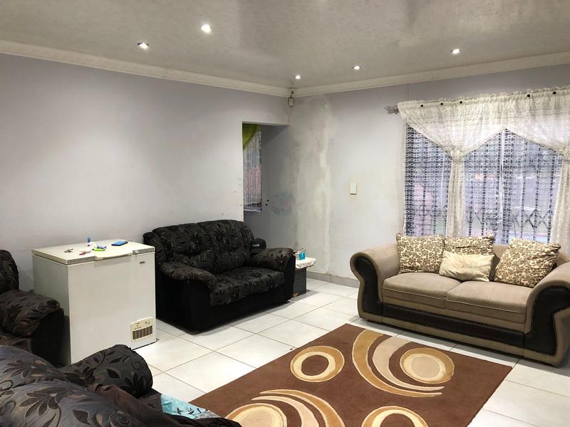 4 Bedroom Property for Sale in Strubensvallei Gauteng