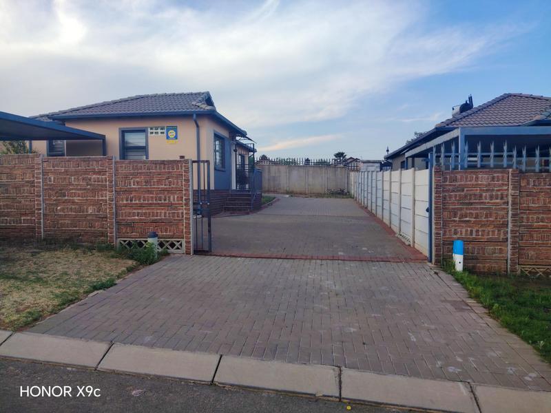 2 Bedroom Property for Sale in Mindalore Gauteng