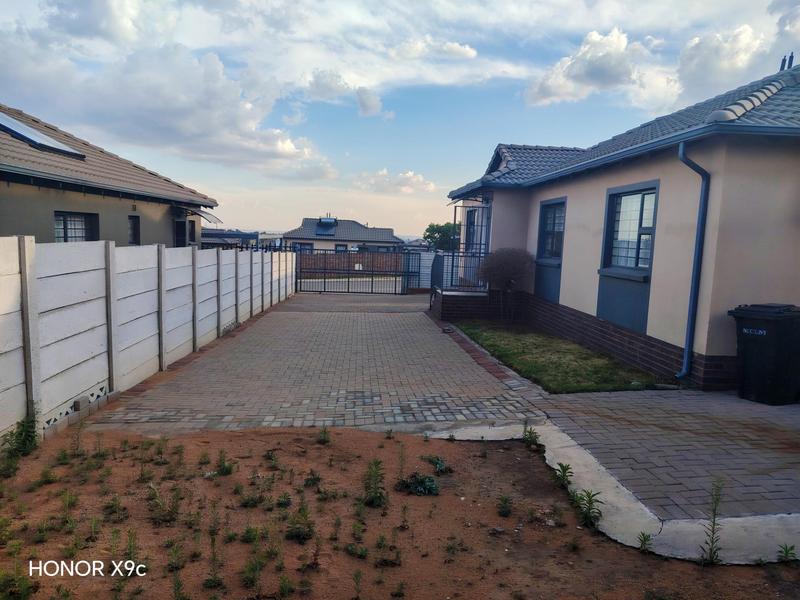 2 Bedroom Property for Sale in Mindalore Gauteng