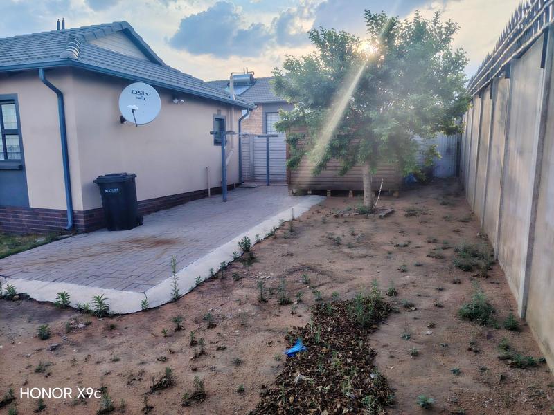 2 Bedroom Property for Sale in Mindalore Gauteng