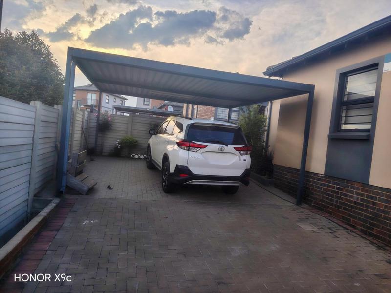 2 Bedroom Property for Sale in Mindalore Gauteng