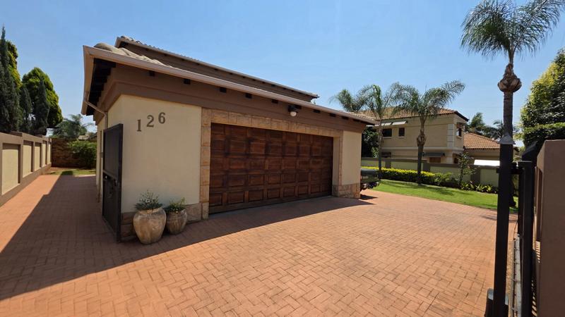 4 Bedroom Property for Sale in Montana Tuine Gauteng