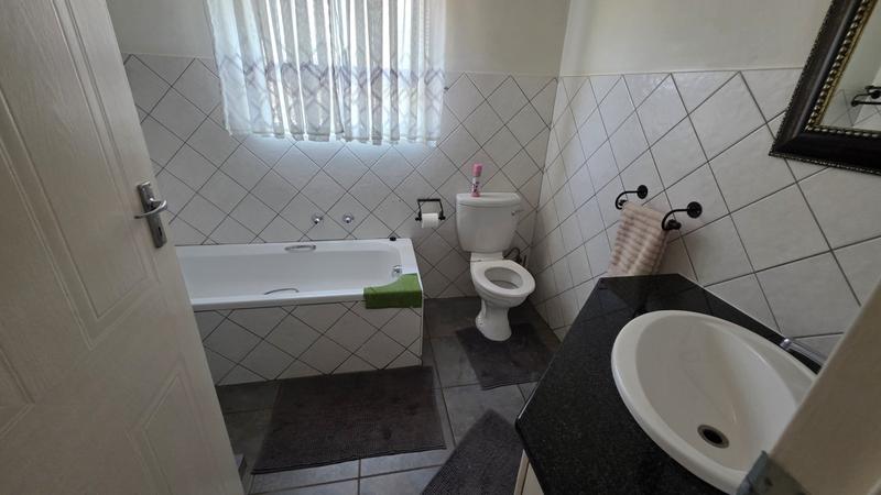 4 Bedroom Property for Sale in Montana Tuine Gauteng