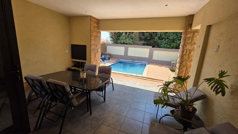 4 Bedroom Property for Sale in Montana Tuine Gauteng
