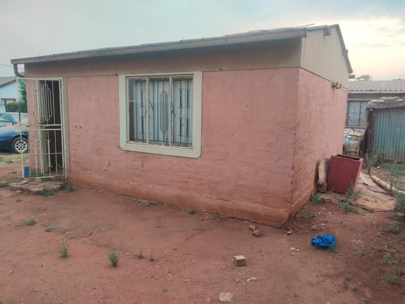 2 Bedroom Property for Sale in Mapleton A H Gauteng