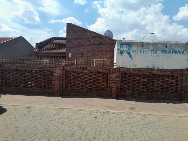 3 Bedroom Property for Sale in Tokoza Gauteng