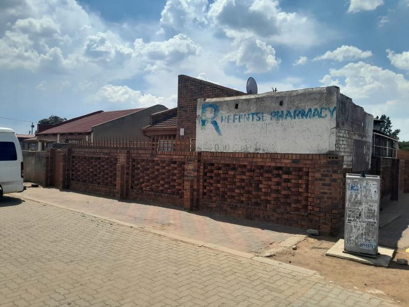 3 Bedroom Property for Sale in Tokoza Gauteng