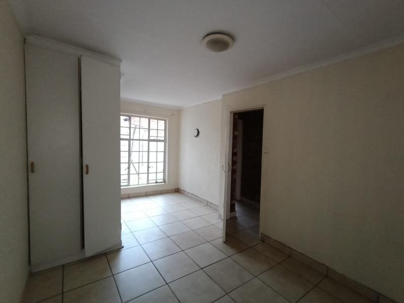 To Let 2 Bedroom Property for Rent in Dunnottar Gauteng