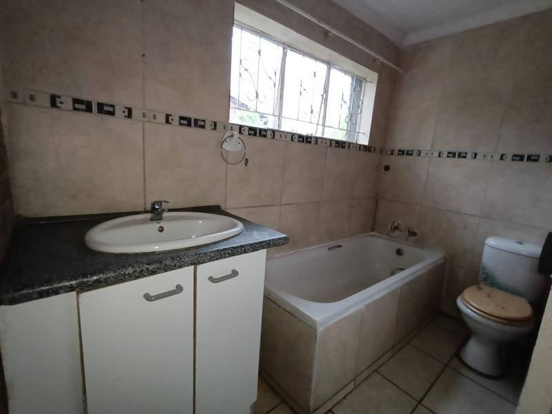 To Let 2 Bedroom Property for Rent in Dunnottar Gauteng