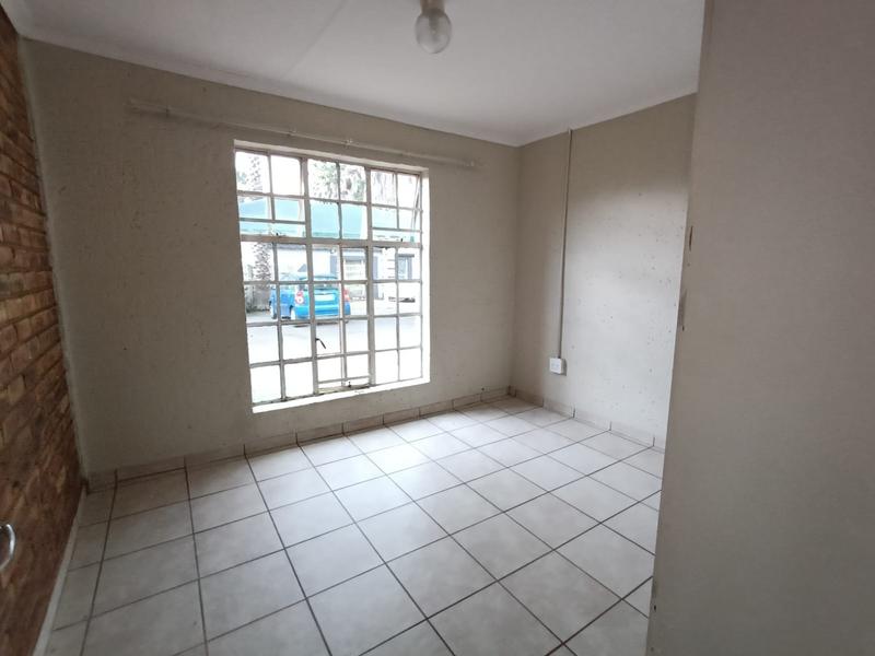 To Let 2 Bedroom Property for Rent in Dunnottar Gauteng