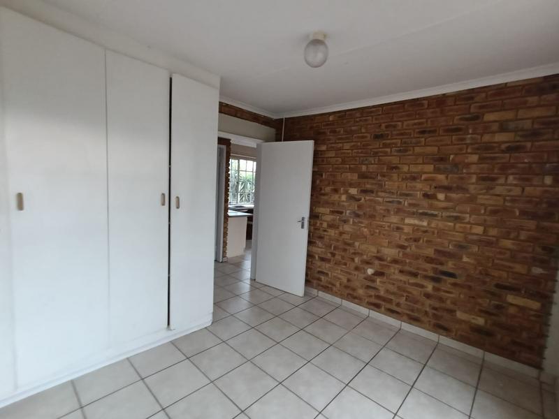 To Let 2 Bedroom Property for Rent in Dunnottar Gauteng