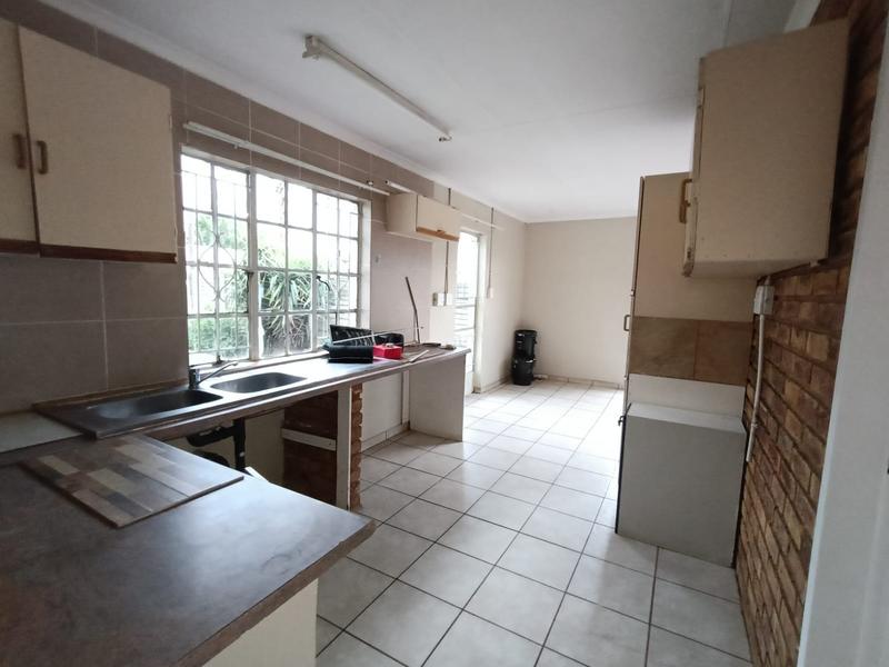 To Let 2 Bedroom Property for Rent in Dunnottar Gauteng