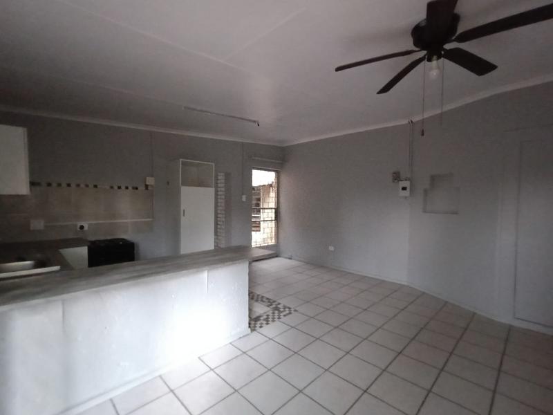 To Let 2 Bedroom Property for Rent in Dunnottar Gauteng
