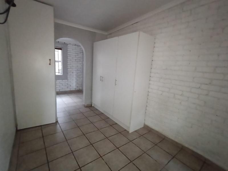 To Let 2 Bedroom Property for Rent in Dunnottar Gauteng