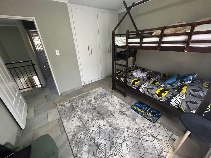 To Let 3 Bedroom Property for Rent in Strubenvale Gauteng