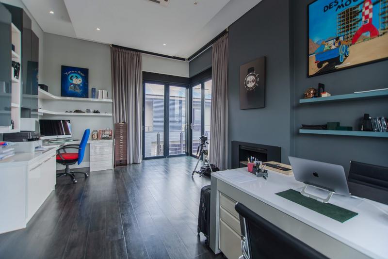 5 Bedroom Property for Sale in Copperleaf Estate Gauteng