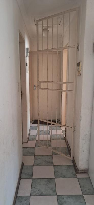 6 Bedroom Property for Sale in Bloubosrand Gauteng