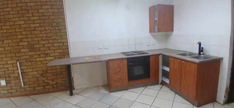 3 Bedroom Property for Sale in Honeydew Gauteng