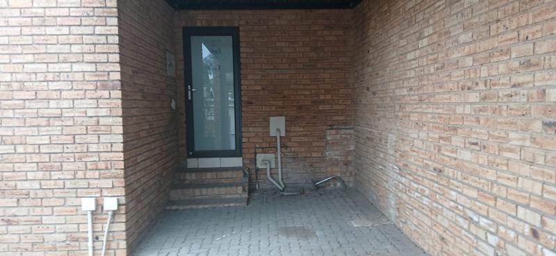 3 Bedroom Property for Sale in Honeydew Gauteng