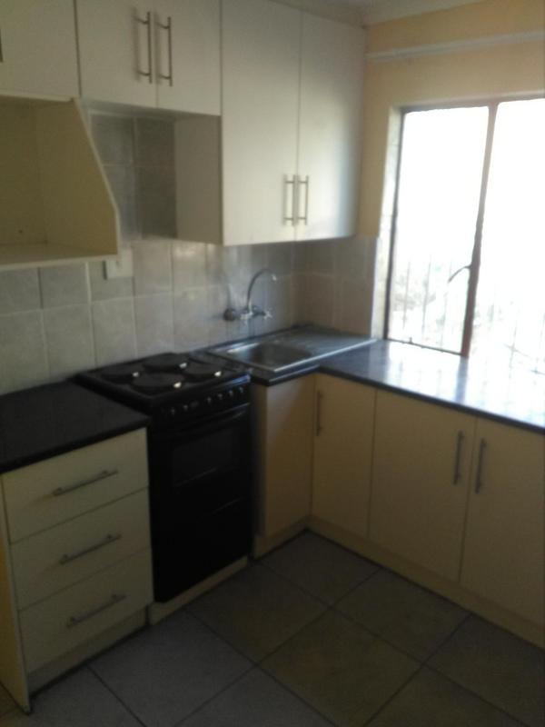 To Let 1 Bedroom Property for Rent in Primrose Gauteng