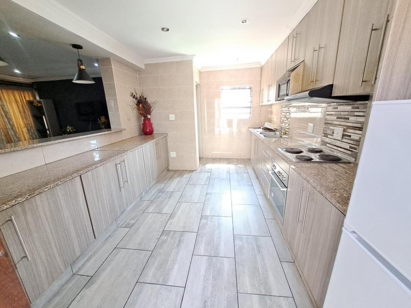 To Let 3 Bedroom Property for Rent in Muckleneuk Gauteng