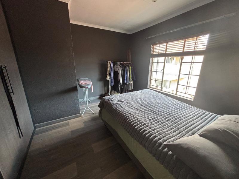 2 Bedroom Property for Sale in Annlin Gauteng