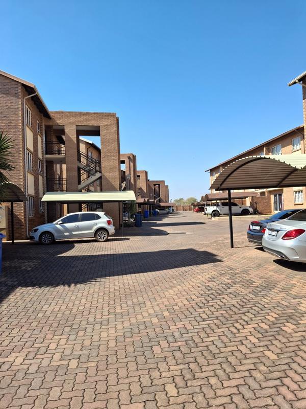 2 Bedroom Property for Sale in Annlin-wes Gauteng