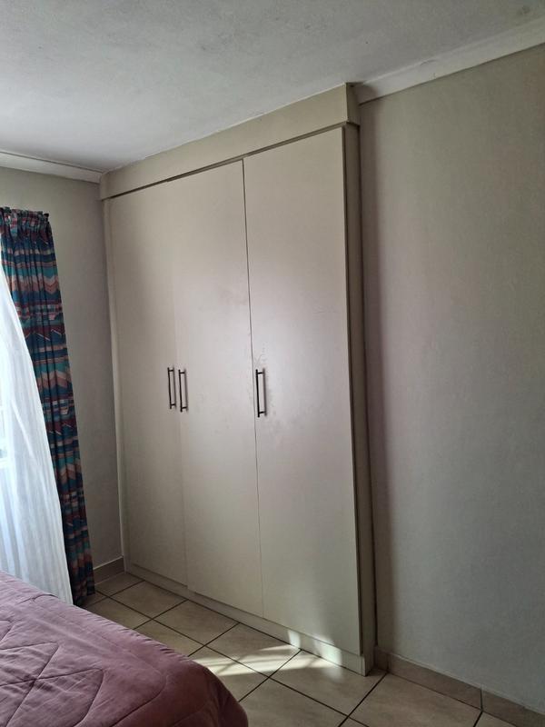 2 Bedroom Property for Sale in Annlin-wes Gauteng