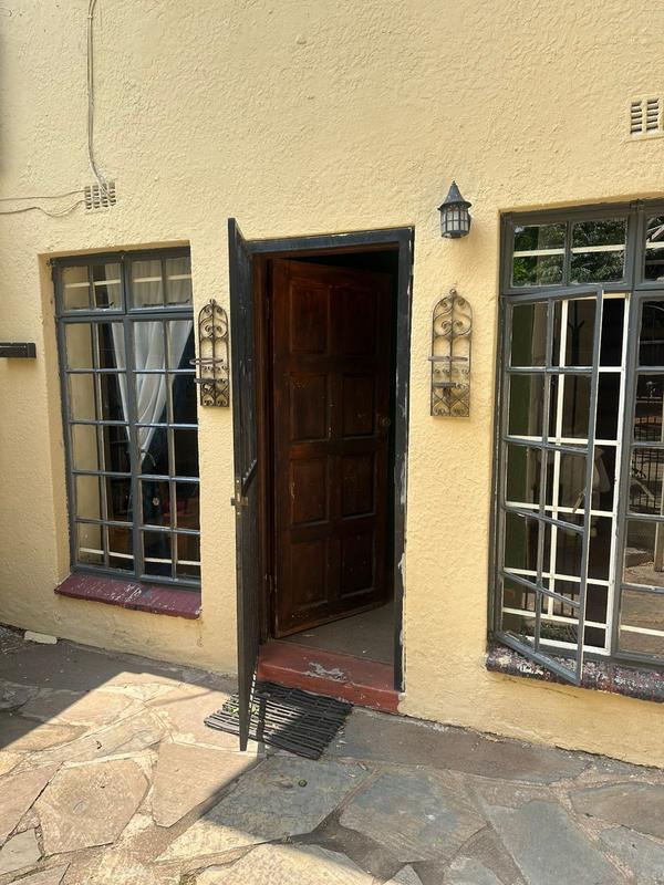 To Let 2 Bedroom Property for Rent in Randburg Central Gauteng