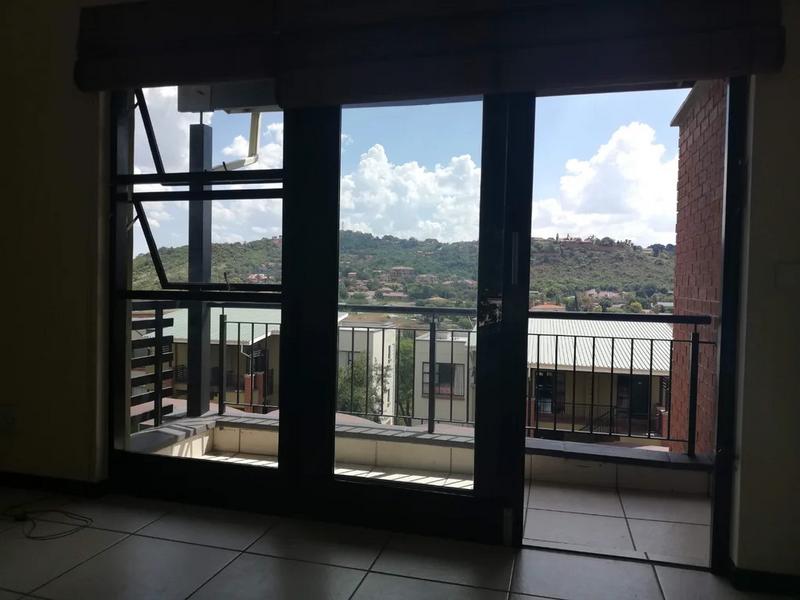 2 Bedroom Property for Sale in Bassonia Gauteng