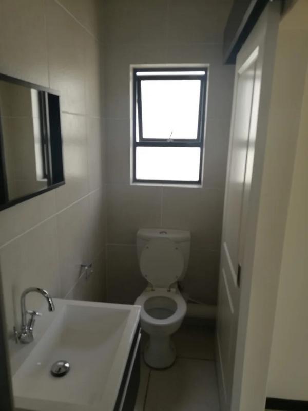2 Bedroom Property for Sale in Bassonia Gauteng
