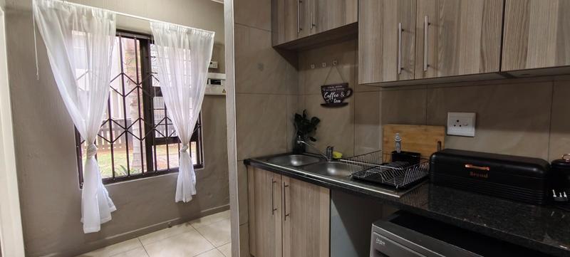 2 Bedroom Property for Sale in Goedeburg Gauteng
