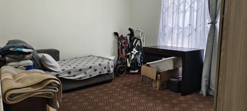 2 Bedroom Property for Sale in Goedeburg Gauteng