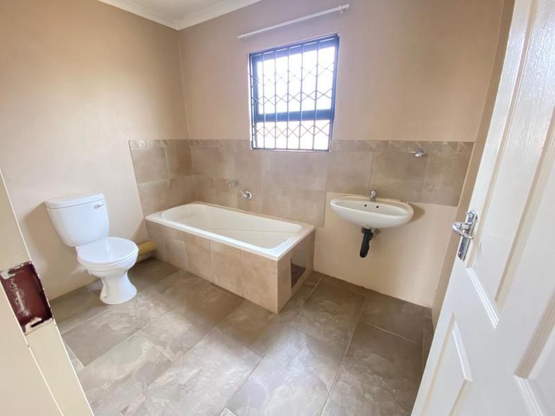2 Bedroom Property for Sale in Toekomsrus Gauteng