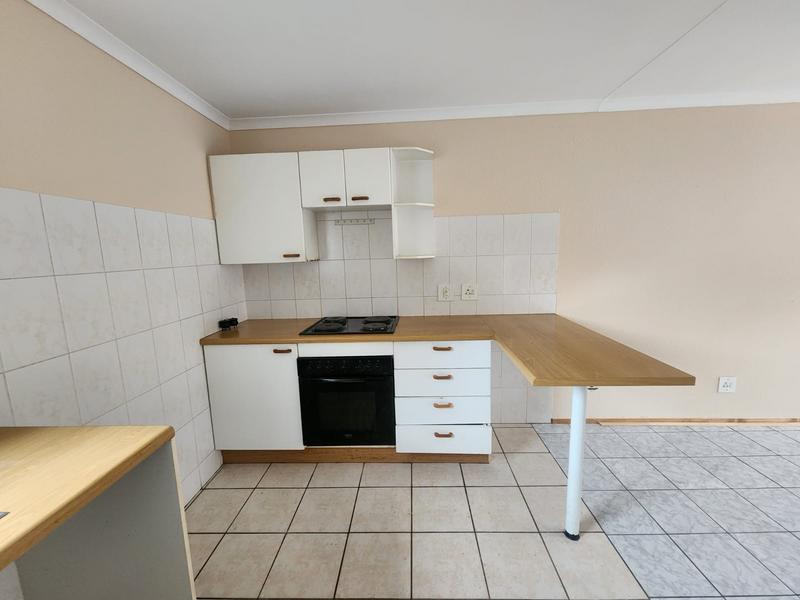 To Let 1 Bedroom Property for Rent in Roodekrans Gauteng