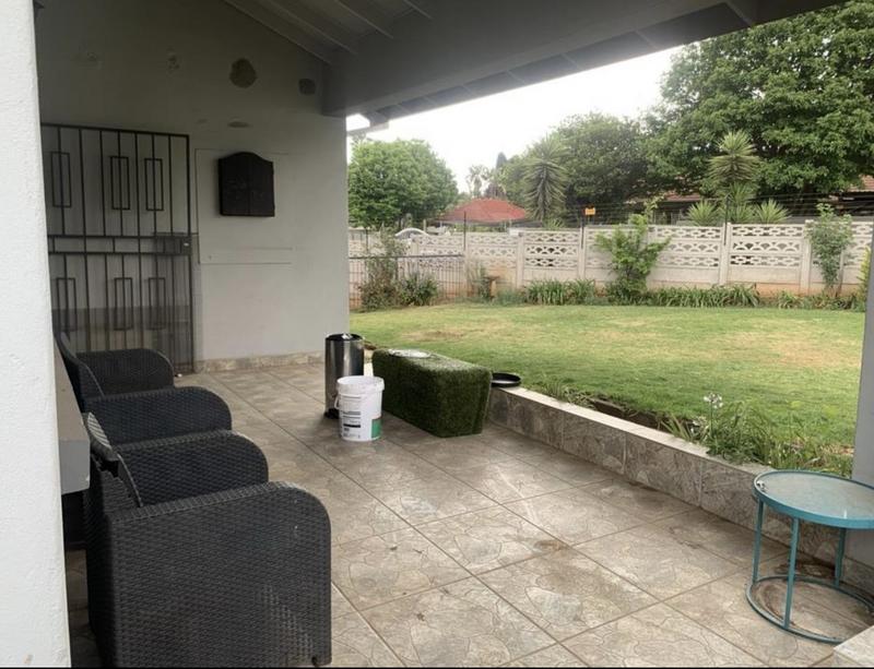 To Let 4 Bedroom Property for Rent in Dunvegan Gauteng