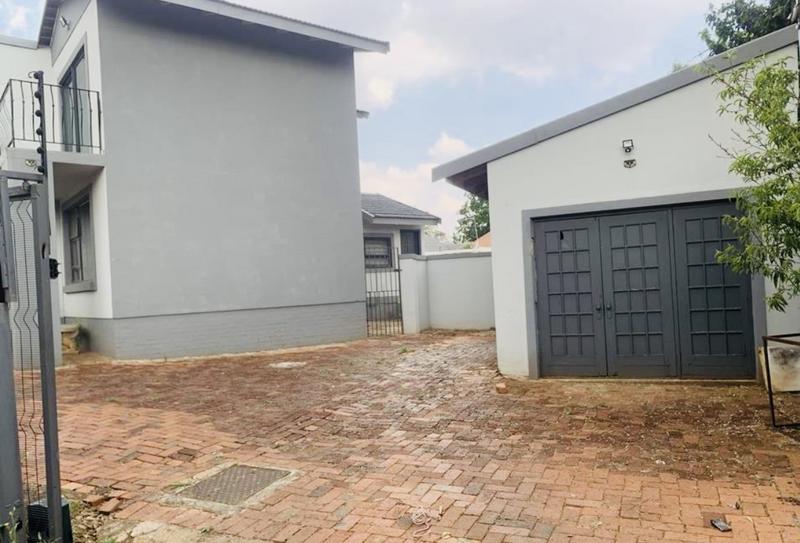 To Let 4 Bedroom Property for Rent in Dunvegan Gauteng