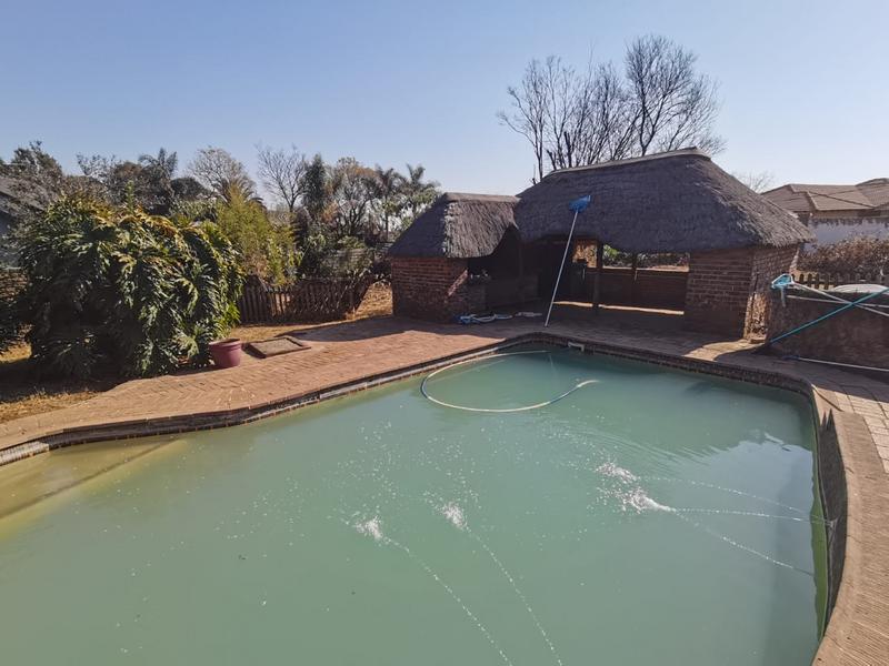 To Let 3 Bedroom Property for Rent in Nimrodpark Gauteng
