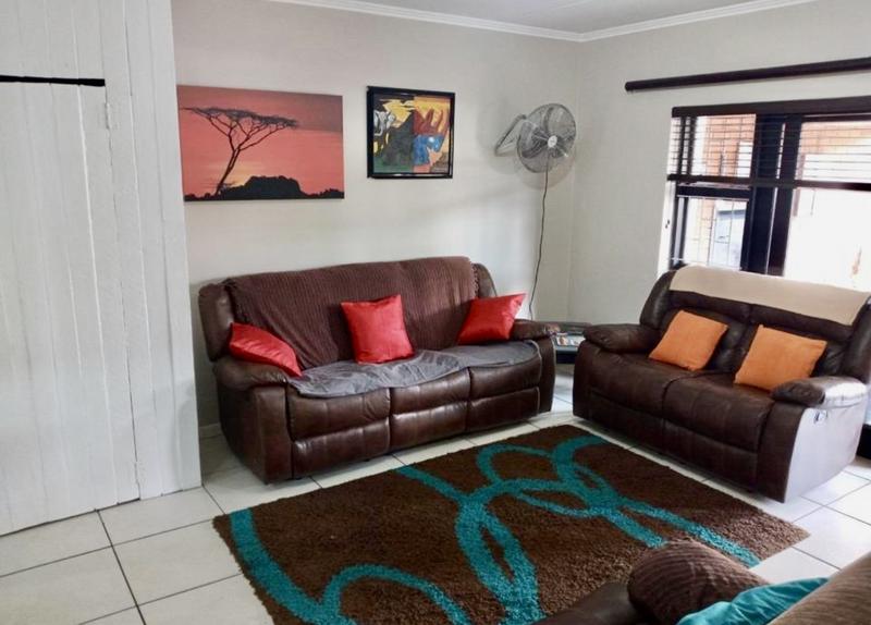 2 Bedroom Property for Sale in Greenstone Hill Gauteng