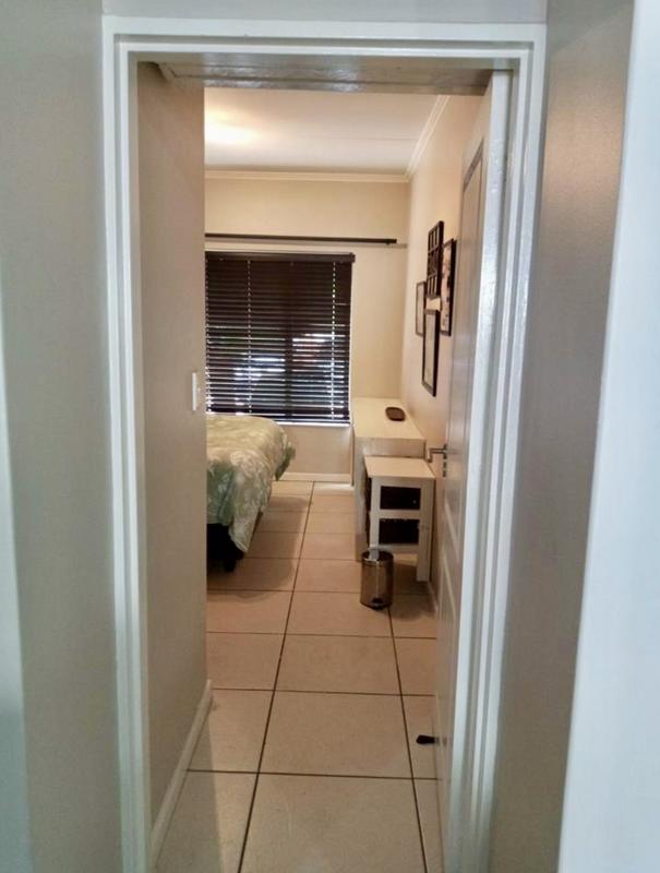 2 Bedroom Property for Sale in Greenstone Hill Gauteng